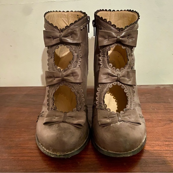 ModCloth 70s style ankle boots size 8 - Picture 2 of 12